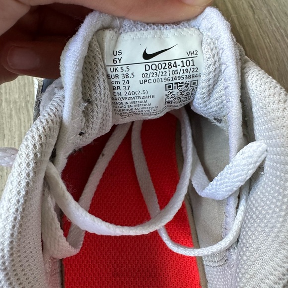 Nike Air Max SYSTM BG Boys' Sneaker - Picture 8 of 16